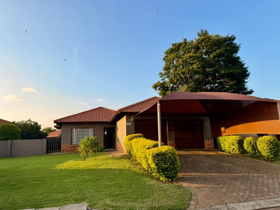 3 Bedroom Property for Sale in Waterkloof East North West